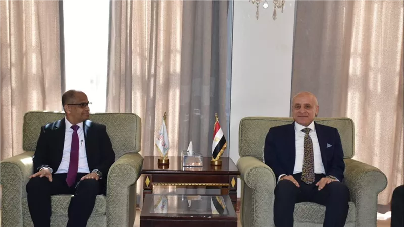 محافظ الأقصر يستقبل سفير سريلانكا لبحث تعزيز التعاون المشترك