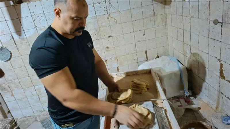حملات تموينية بمخابز طنطا وسمنود والمحلة وزفتى وتحرير 51 محضرًا