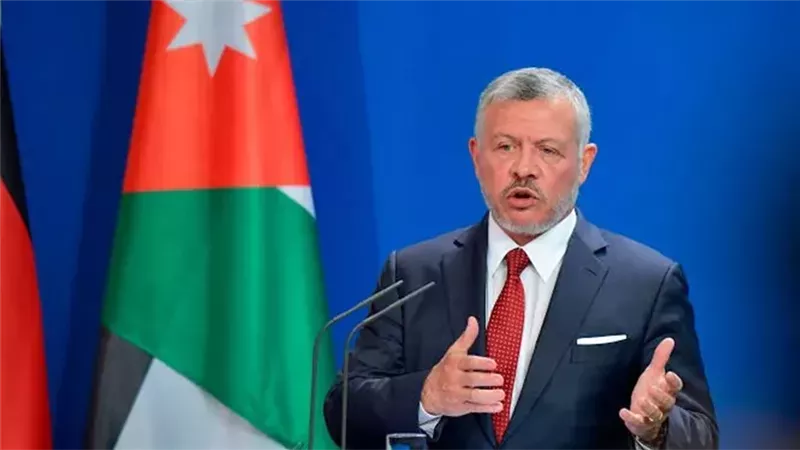 العاهل الأردني والرئيس العراقي يؤكدان المضي في تنفيذ مشروع أنبوب نفط البصرة والعقبة