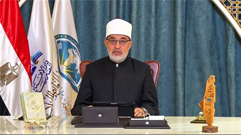 مفتي الجمهورية يُثمِّن رعاية الرئيسين المصري والكازاخي لجامعة «نور مبارك» ودعم رسالتها العلمية والدينية