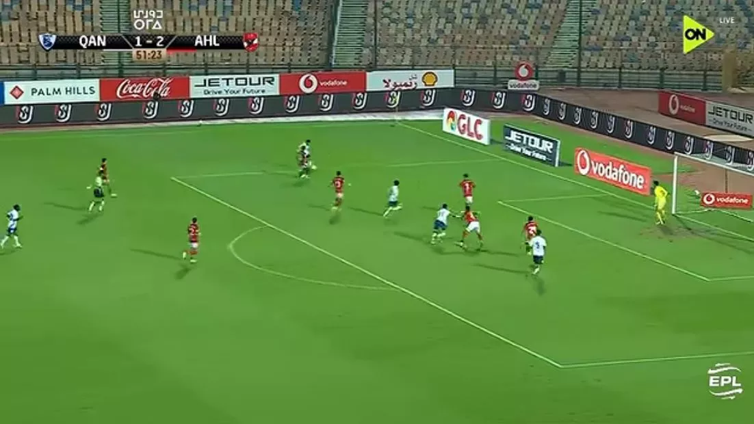 كثافة هجومية في منطقة جزاء الأهلي