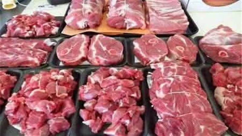 البلدي يبدأ من 450 جنيه.. أسعار اللحوم اليوم في أسواق المنيا