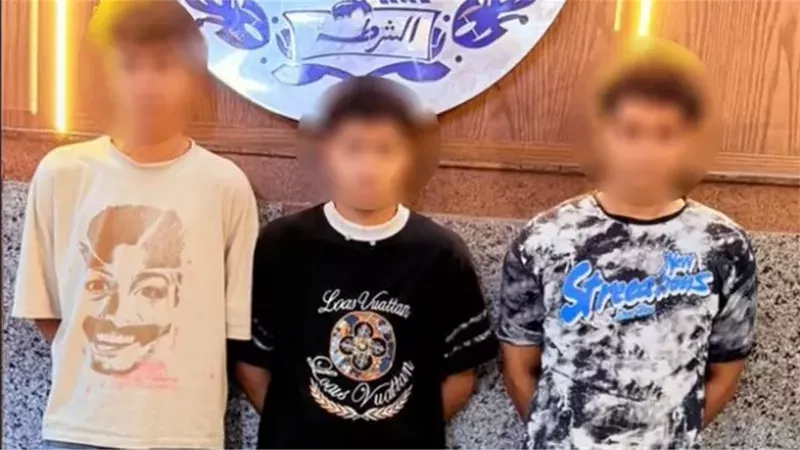 ضبط 3 أشخاص ألقوا الحجارة وزجاجات المياه على سيارة سائق بطريق طوخ
