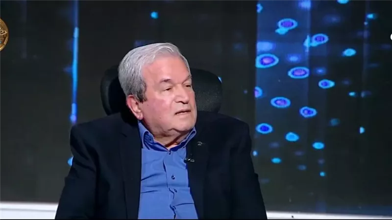 الدكتور معتز خورشيد    