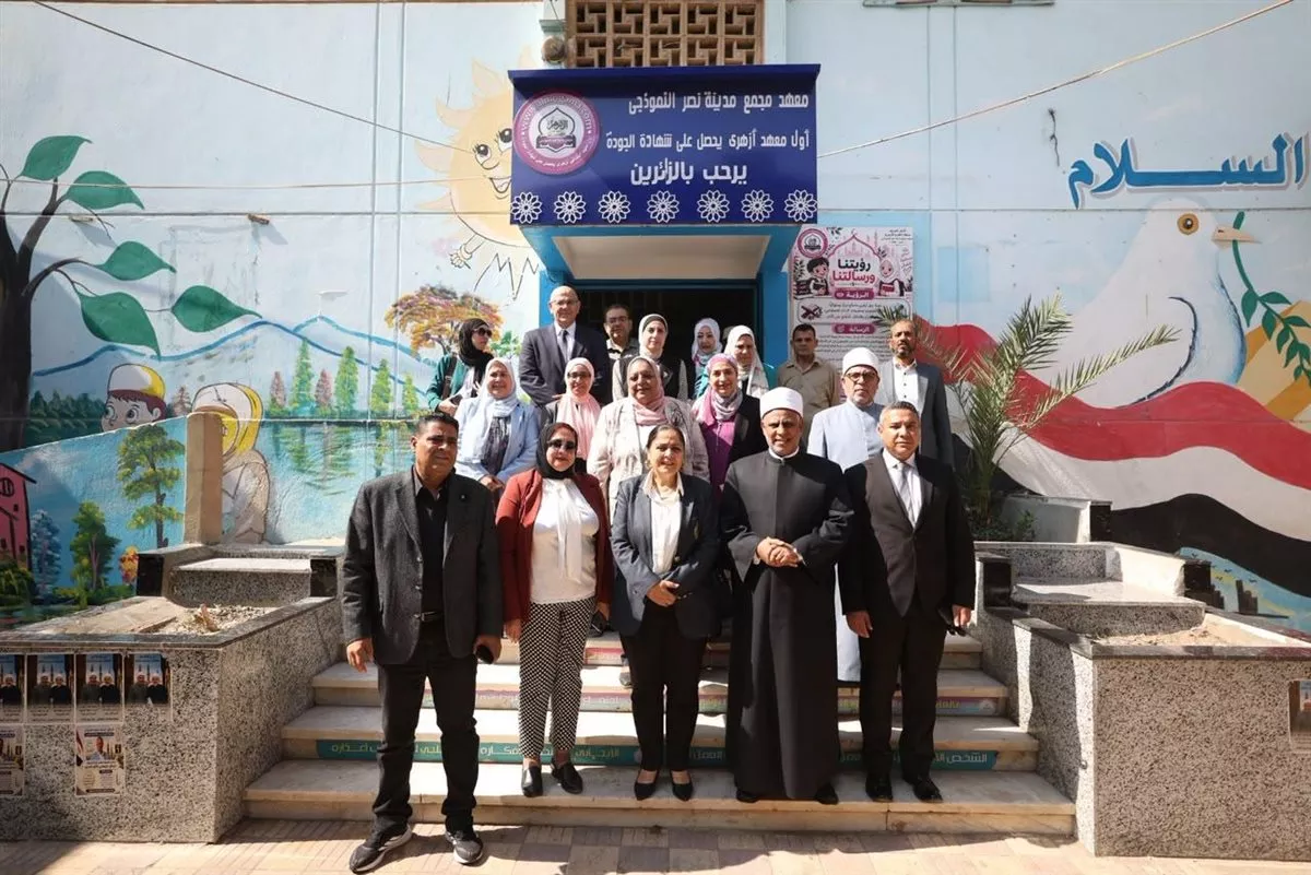 رئيس قطاع المعاهد الأزهرية ونائب محافظ القاهرة يشهدان انطلاق الحملة القومية للتطعيم