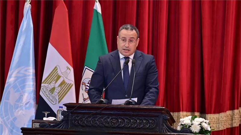 عبدالعزيز قنصوة وزير التعليم العالي 
