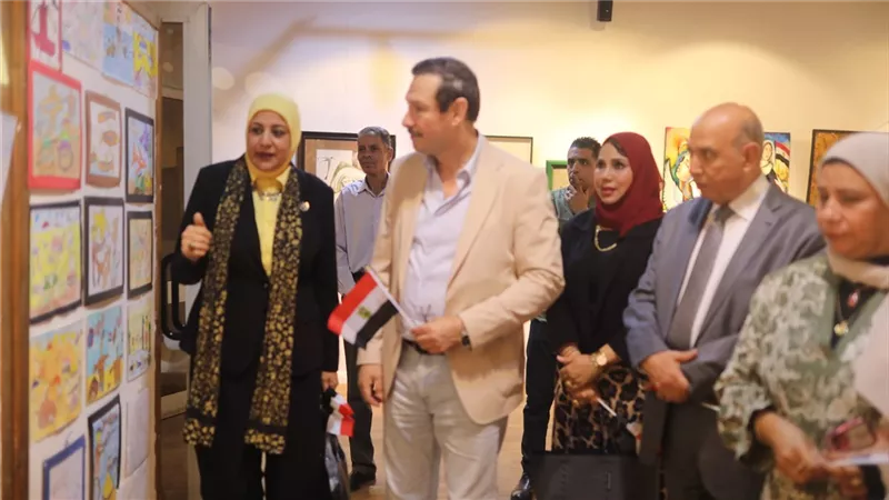 رئيس قطاع المسرح يشهد ختام فعاليات «أيام أكتوبر الثقافية» بالهناجر