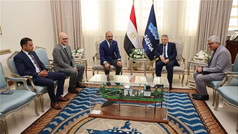 قناة السويس تبحث سُبل التعاون مع شركة  DEME البلجيكية 