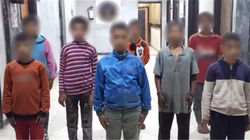 ضبط 10 أشخاص لاستغلال 8 أطفال في التسول واستجداء المارة بالجيزة